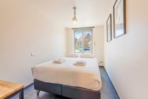 J And R Flanders Fields Holiday Homes