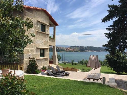 Amplia Casa Junto Al Mar Con Jacuzzi