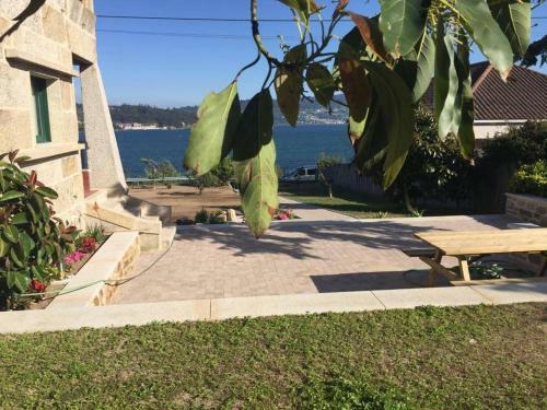 Amplia Casa Junto Al Mar Con Jacuzzi