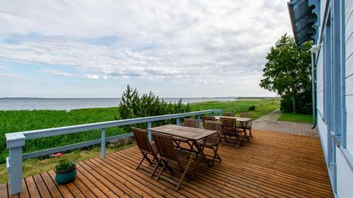Villa Kuus S�lme - Sea View Holiday Home