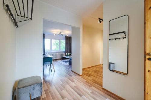 Freshly Renovated Family Apartment
