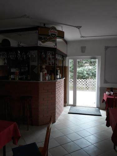 Hostal St. Krist�f Vend�gh�z