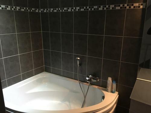 Hostal Les Voisins De Mr Sax