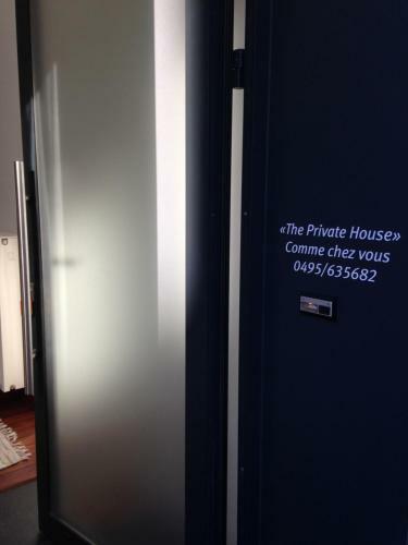 Hostal Les Voisins De Mr Sax