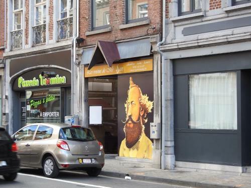 Hostal Les Voisins De Mr Sax