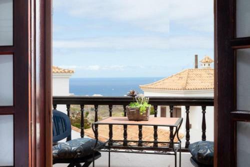 Lovely 2-bed House With Terrace And Pool Chayofa