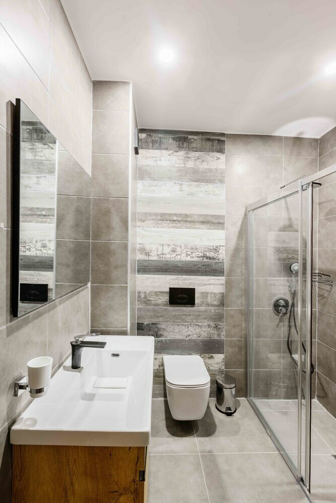 Hotel G Suites Luxury Rentals