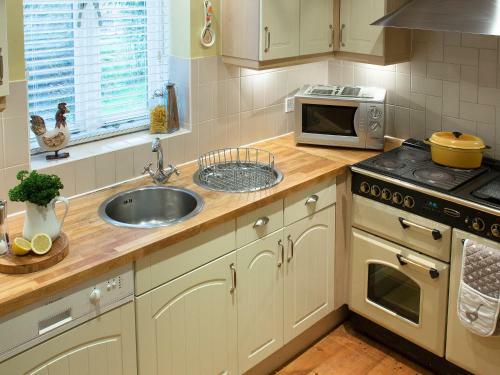 Moorhens Cottage