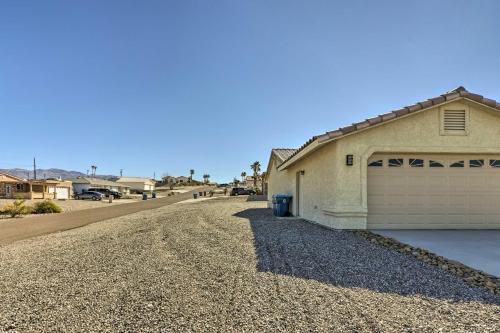 Lake Havasu City House With Fire Pit And Grill!