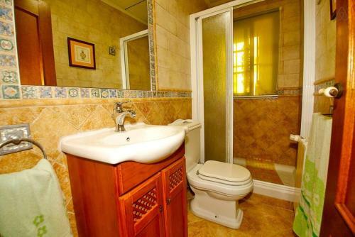 Arenales Great Home With Ac, Pool And Barbecue