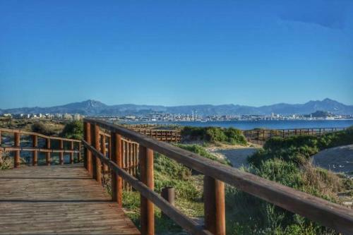 Apartamento Con Terraza 50m2?500m A La Playa