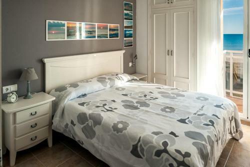 Apartamento En Primerisima Linea De Playa N 10