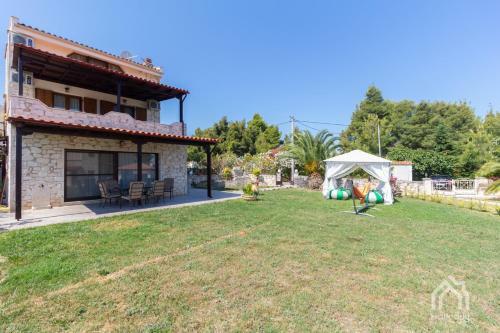 Villa Y Sea View