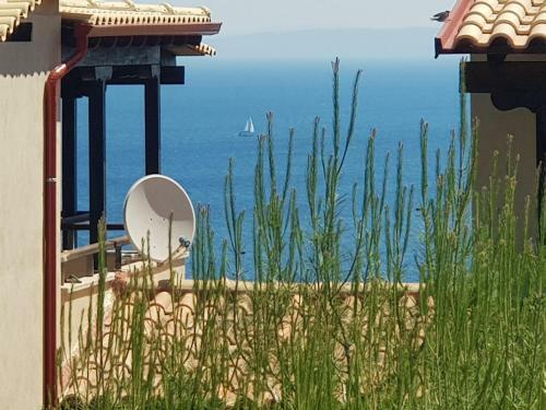 Afitos Holiday Home