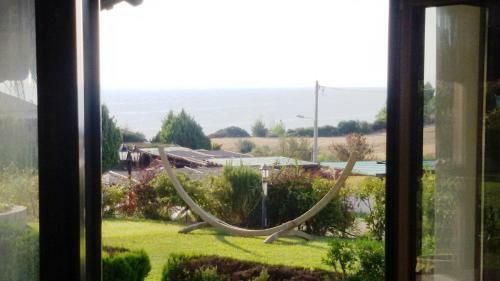 Afitos Holiday Home