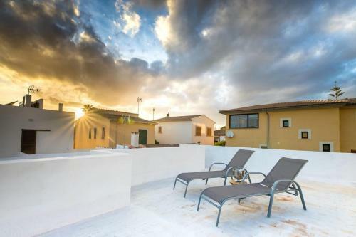 Villa Dolphin House