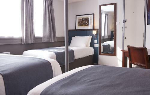 Hotel Corner House Inn By Good Night Inns