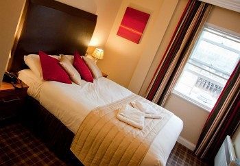 Waterside Hotel