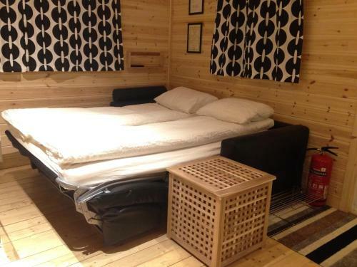 Midholl Guesthouse