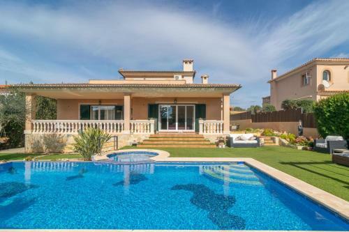 Villa Joan Deia Escultor