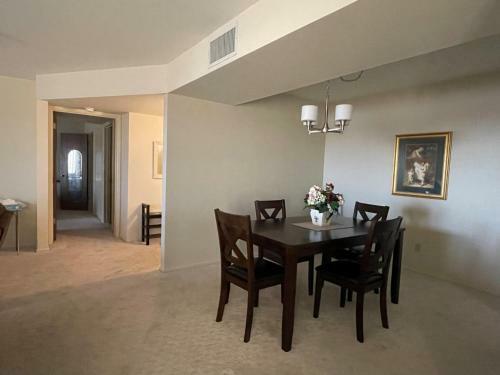 Spacious 2bed/2bath Apartment Is Mesa, Az - 55+ Community