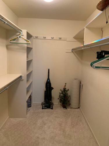 Spacious 2bed/2bath Apartment Is Mesa, Az - 55+ Community