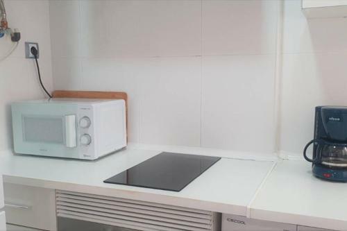 Apartamento Nuevo Con Piscina En La Env�a Golf