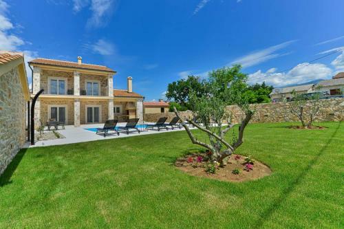 Luxury Stone Villa Banovi