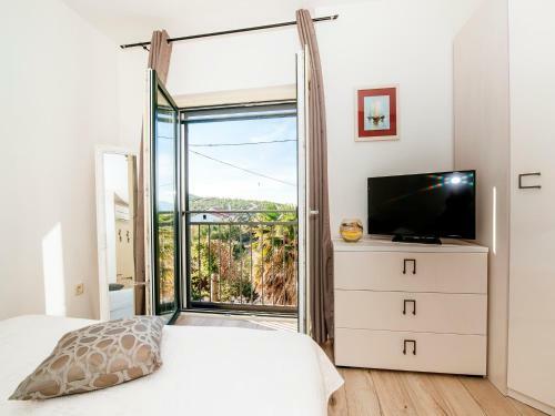 Dalmatian Villa Castello Coza With Pool, Vinjerac