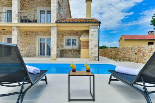 Luxury Stone Villa Banovi With Pool