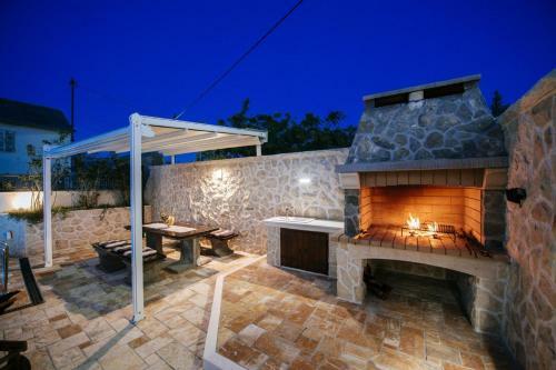 Dalmatian Villa Castello Coza With Pool