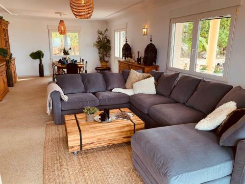 Denia Seaview Golf, Tennis & Beach Villa