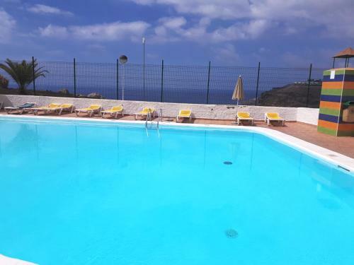 Apartment With Big Pool And Sea View