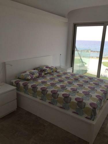 Thalassa Court Sandy Beach Apartment