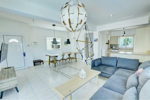 Naya, New 3 Bedroom Villa With Private Pool