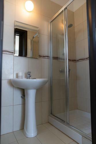 Fig Tree Villa Ekaterina 3 Bdrm