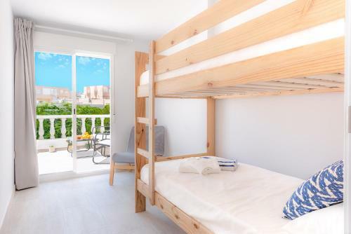 Great Top Apartment: Sea Views, Terrace And Pool