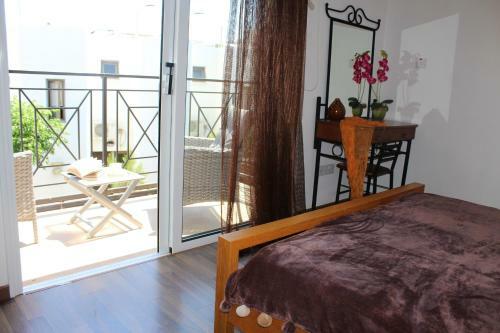 Elina Villa Near The Sea