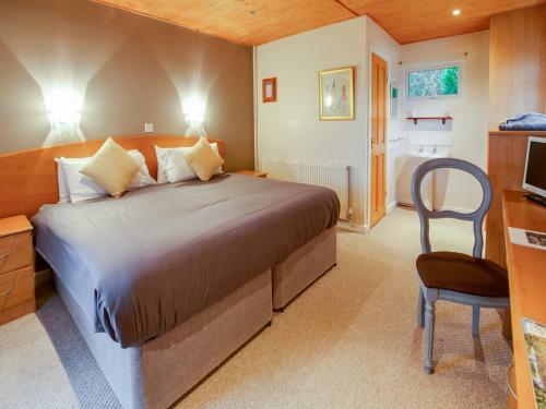 The Lodge Hotel