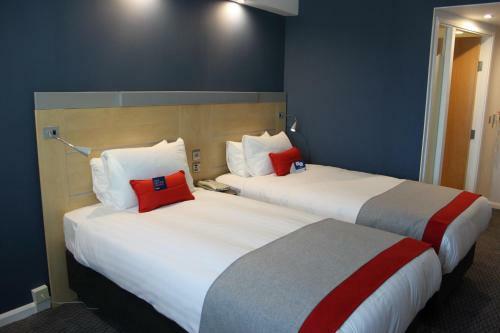 Hotel Holiday Inn Express Cardiff Airport