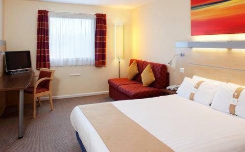 Hotel Holiday Inn Express Cardiff Airport