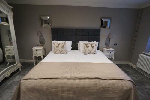 Seckford Hall Hotel & Restaurant