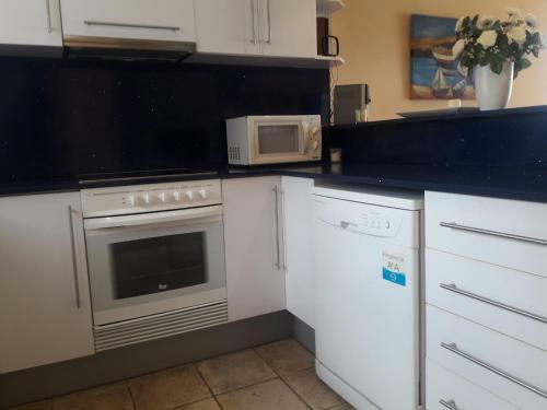Riumar "francisca", 350m To Beach, Pool, On-site-service, Dog Beach
