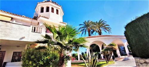 Townhouse With Bbq And Pools - Costa Hispania