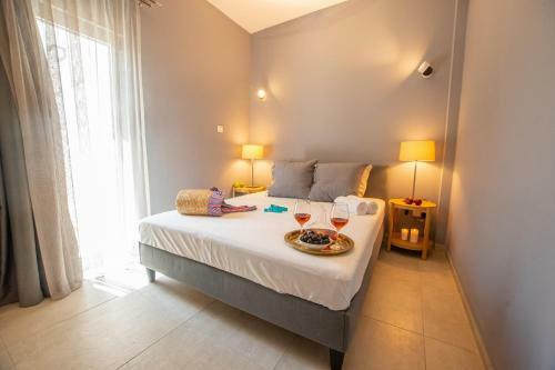 Villa Protaras Art House Seviews