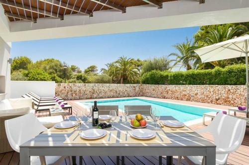 Villa De Lujo Con Piscina Cerca Playa Para 8