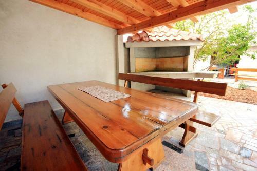 Apartments By The Sea Vinisce, Trogir - 10008