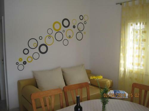 Apartments By The Sea Vinisce, Trogir - 19014