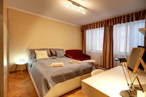 Old Town Apartment
