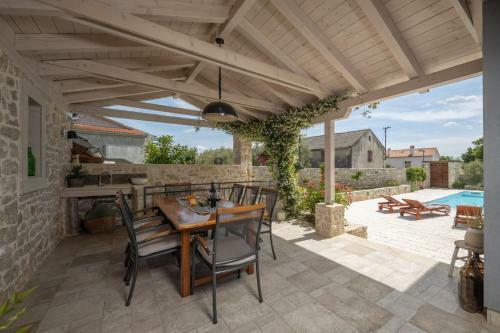 Beautiful Villa Bandela